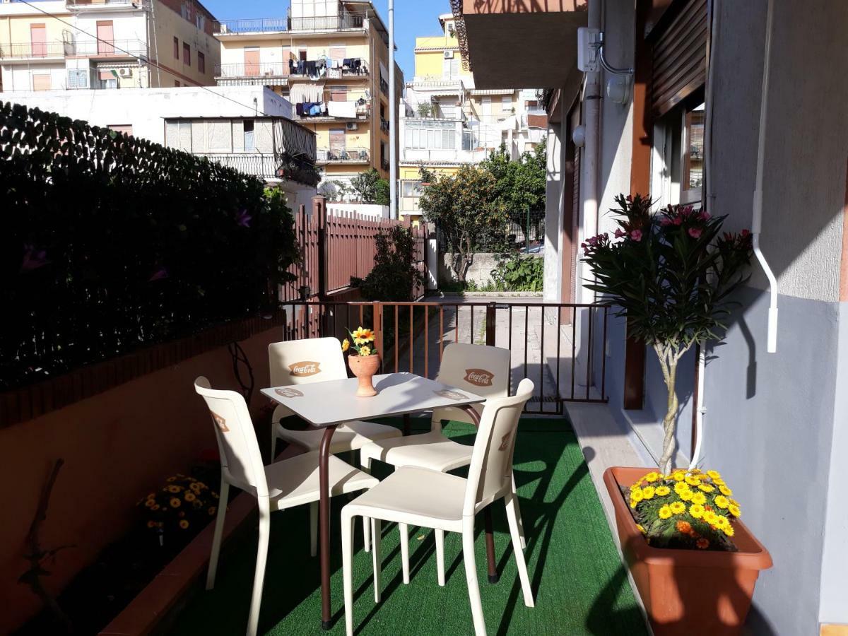 Holiday House Marlin Giardini Naxos Exteriör bild